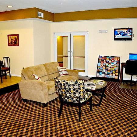 Best Way Inn Клебърн Екстериор снимка