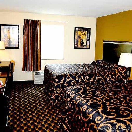 Best Way Inn Клебърн Екстериор снимка